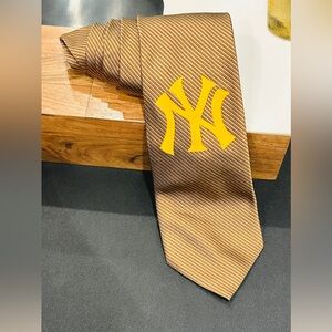 Vintage Pure Silk Cognac Brown & Gold Asymmetrical Stripe Mens Neck Tie 346 BB